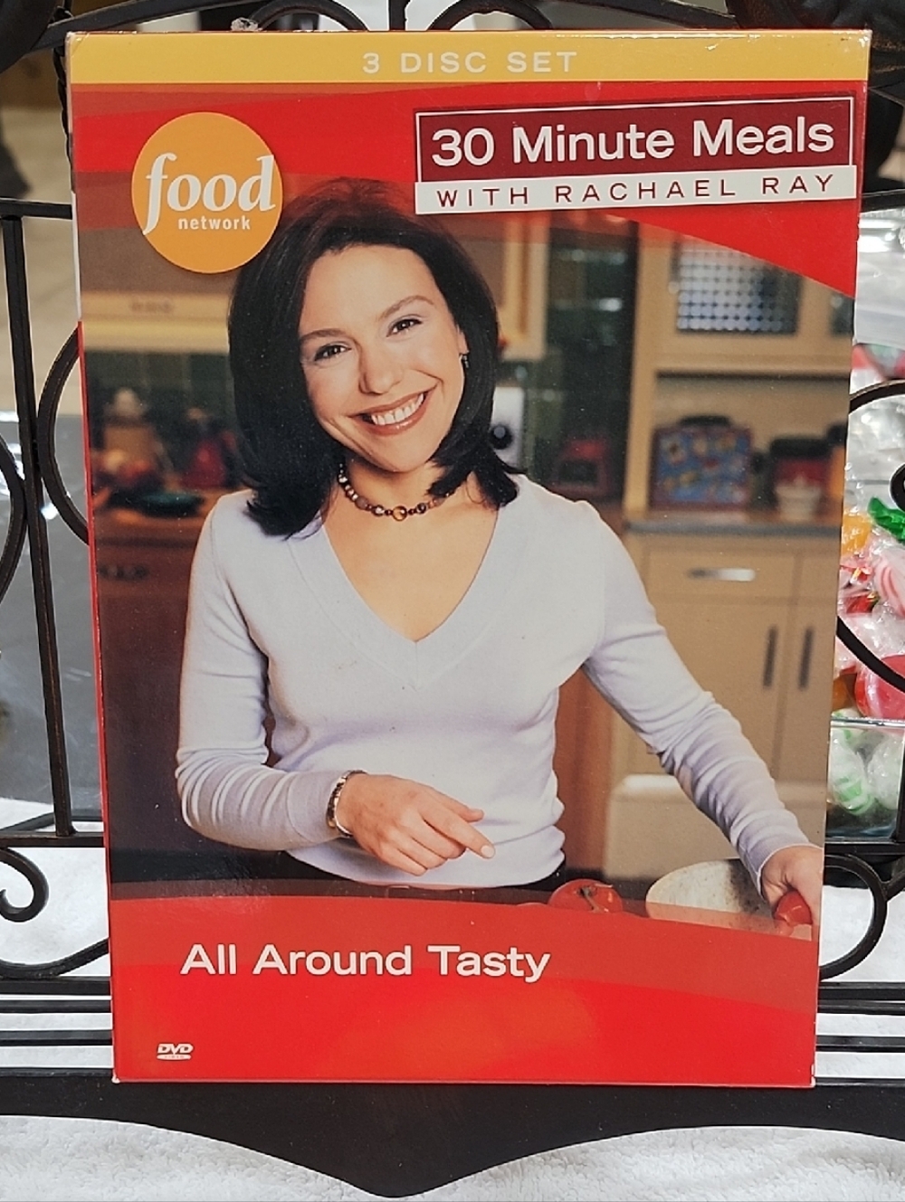 30 MINUTE MEALS WITH RACHAEL RAY: ALL AROUND TASTY (Vol. 2) DVD SET